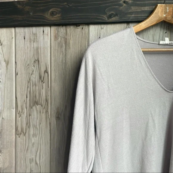 Wilfred Free v-neck gray blouse size xs - Picture 4 of 10